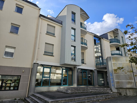 Au coeur de Bruz, T1 (Bis) en bon état, avec garage.
